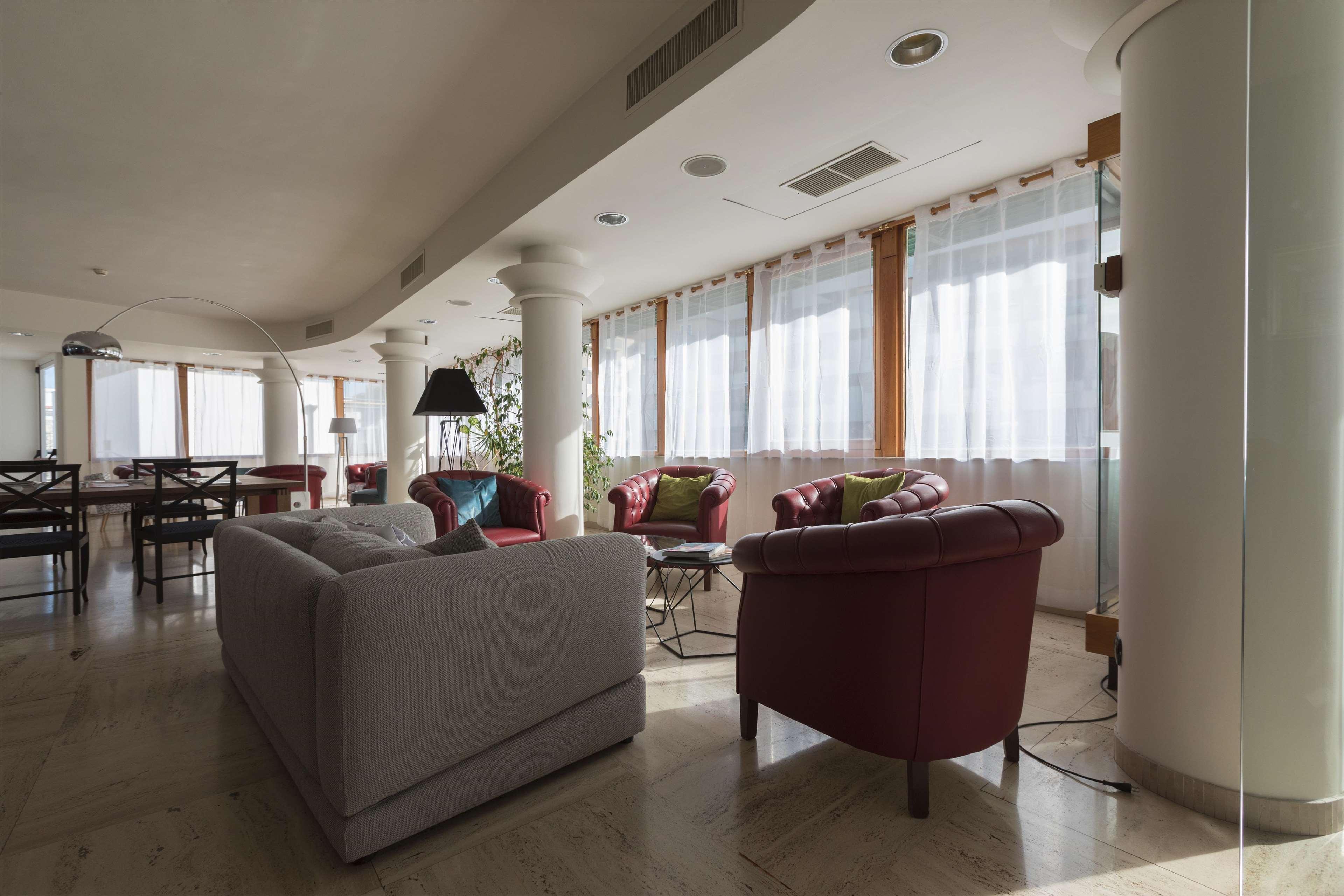 Hotel La Baia Bari Bagian luar foto